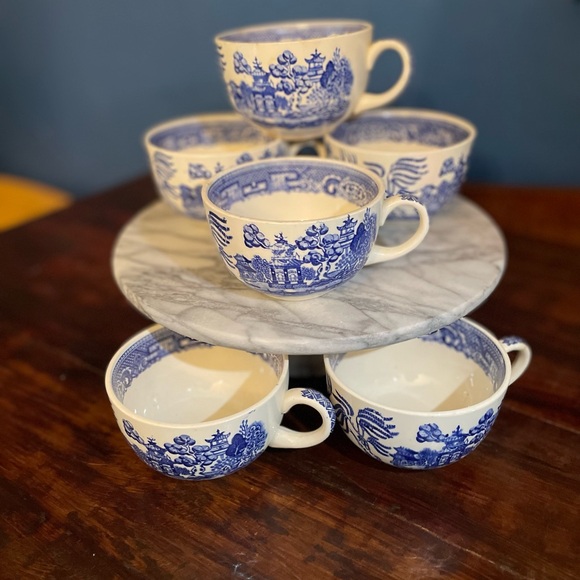 Blue Willow Antique Tea Cups Set of 6 - Picture 4 of 14